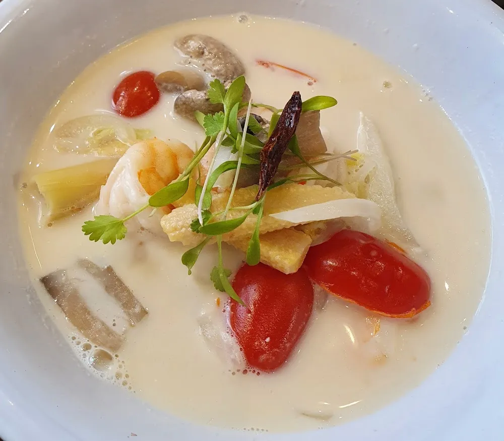 Soupe de Lait de Coco Et Crevettes
